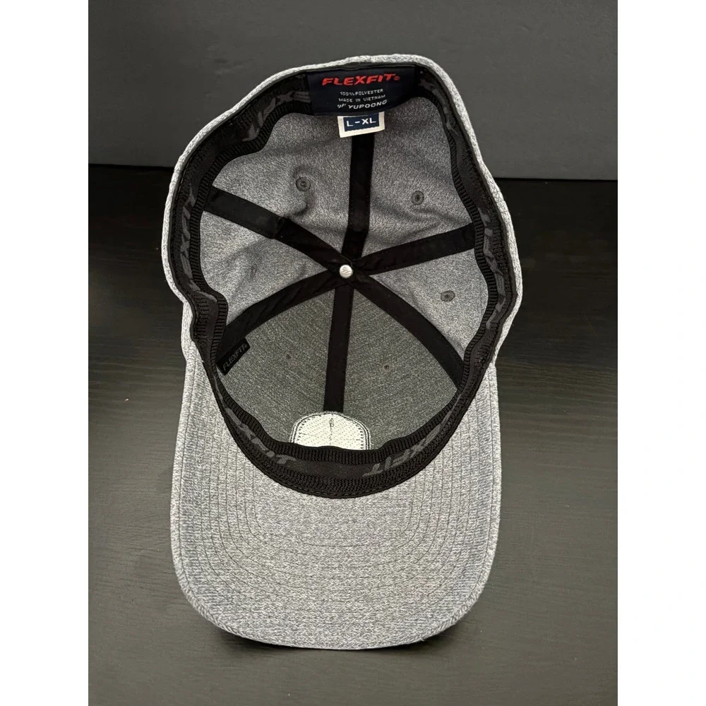 TravisMathew Mens Baseball Cap Flexfit L-XL Gray Heathered Logo Patch Hat